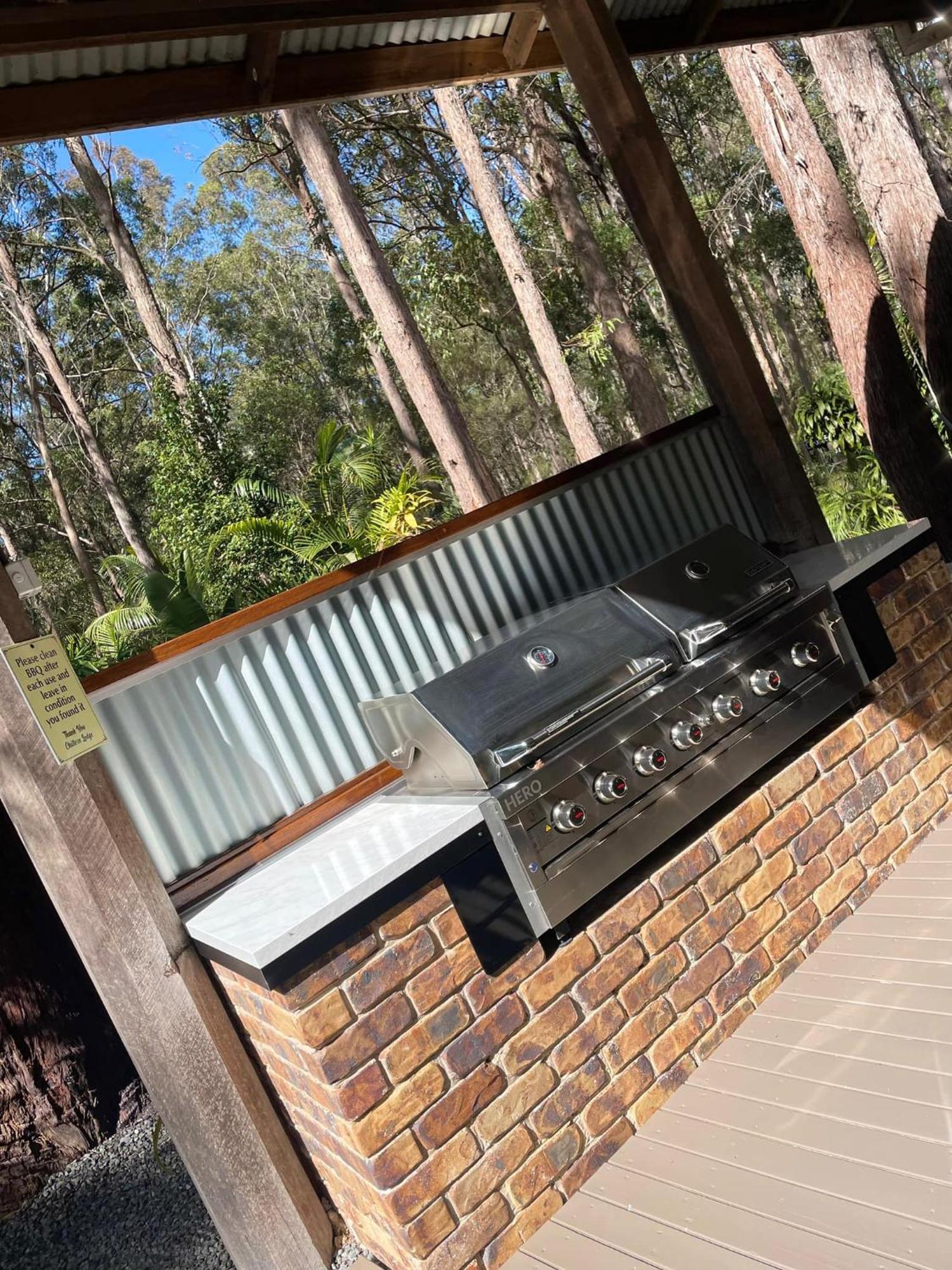 Chiltern Lodge Country Retreat โอลด์บาร์ ภายนอก รูปภาพ